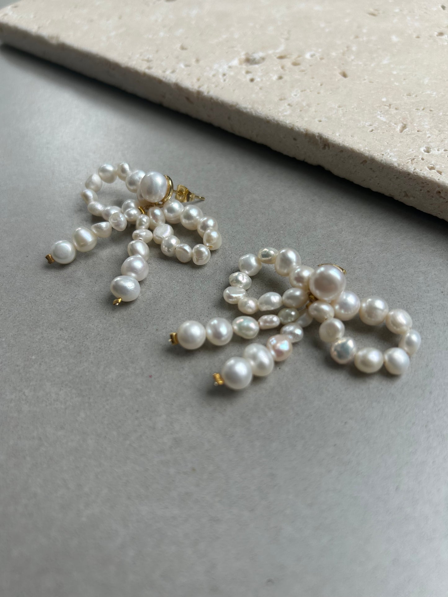 BOW Earring